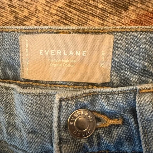 Everlane Women's Straight Leg Jeans in Light Blue - Picture 3 of 8